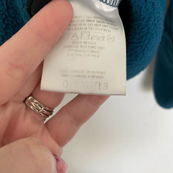 The North Face Full Zip Fleece Jacket with Contrasting Sleeves Large - Picture 6 of 10